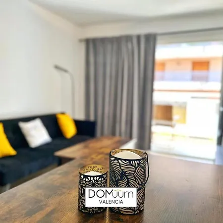 Domuum Holidays - Valencia Apartment *